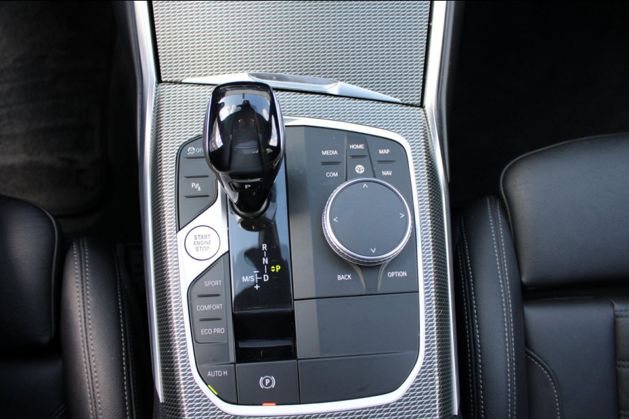 BMW 3 Serie Touring M340i xDrive High Executive