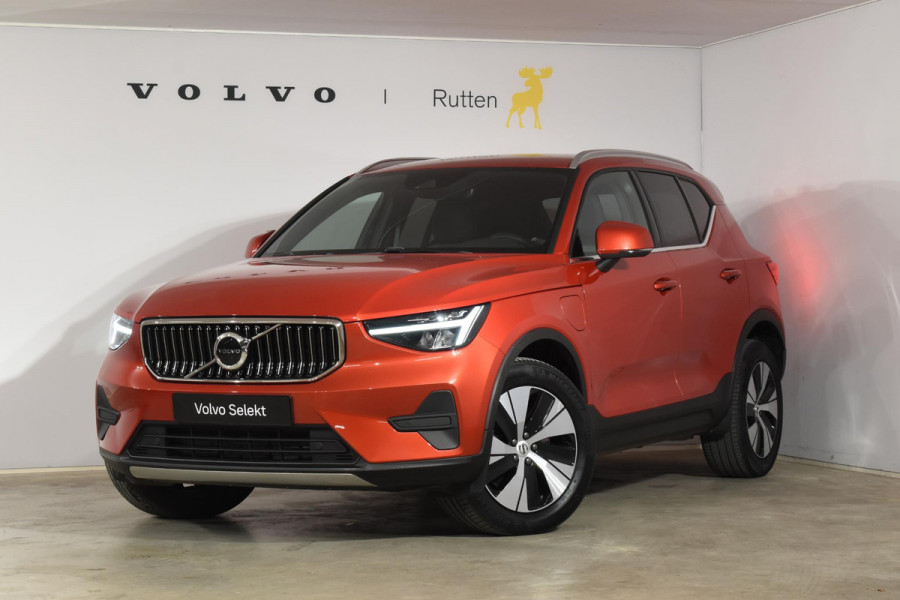 Volvo XC40 T4 211PK Automaat Plug-in hybrid Plus Bright / Navigatie / Cruise control / Harman Kardon / Stuur- & Stoelverwarming / Elektrische achterklep / Achteruitrijcamera / Elektrische stoelverst. met geheugen / Extra getint glas