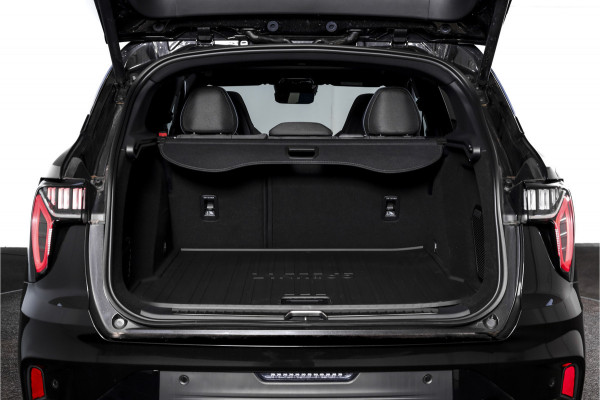 Lynk & Co 01 1.5 PHEV 261PK MY23 | Blackpakket | Donkere hemel | 360 Camera | 7.4 kWh Boordlader | S/K-panodak | Adapt. Cruise | Memory | Elek. klep | LM 20" | 8930