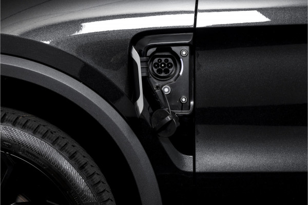 Lynk & Co 01 1.5 PHEV 261PK MY23 | Blackpakket | Donkere hemel | 360 Camera | 7.4 kWh Boordlader | S/K-panodak | Adapt. Cruise | Memory | Elek. klep | LM 20" | 8930