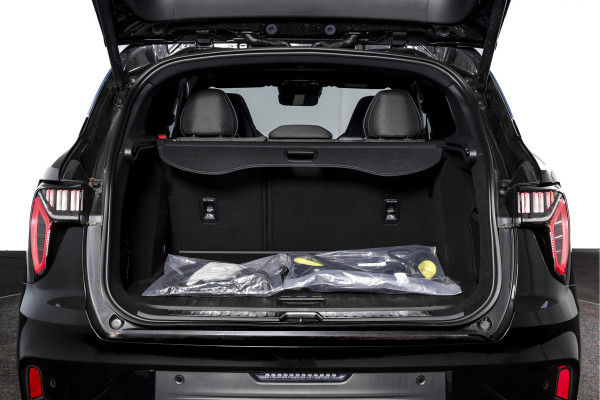 Lynk & Co 01 1.5 PHEV 261PK MY23 | Blackpakket | Donkere hemel | 360 Camera | 7.4 kWh Boordlader | S/K-panodak | Adapt. Cruise | Memory | Elek. klep | LM 20" | 8930