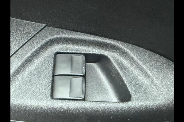 Toyota Aygo 1.0 VVT-i x-play Airco, Carplay, 5 DRS, NL/NAP!