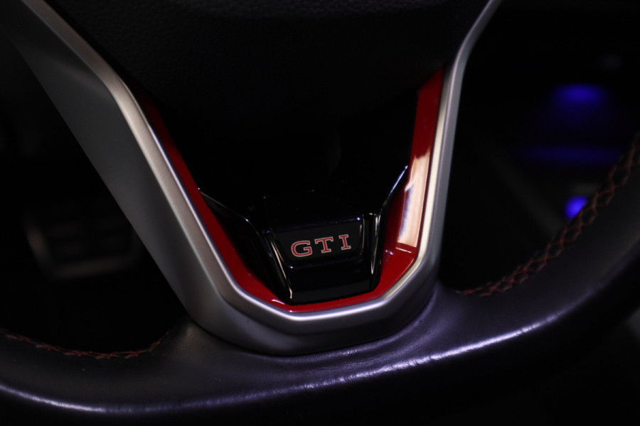 Volkswagen Golf 2.0 TSI GTI Clubsport Panoramadak Harman&Kardon Head-Up