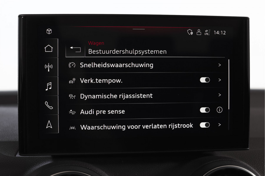 Audi Q2 35 TFSI S Edition 150 PK - Automaat | Dig. Cockpit | Adapt. Cruise | Stoelverw. | Matrix Led | Camera | NAV + App. Connect | ECC | Elek. Klep | LM 17" |