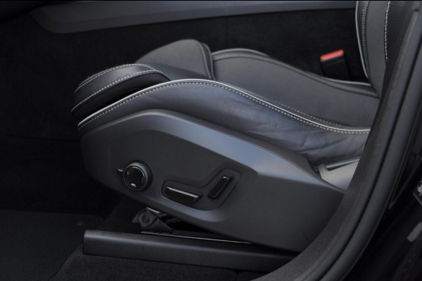 Volvo XC60 T6 340PK Automaat Plug-in hybrid AWD R-Design