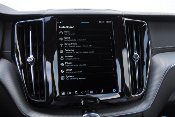 Volvo XC60 T6 340PK Automaat Plug-in hybrid AWD R-Design