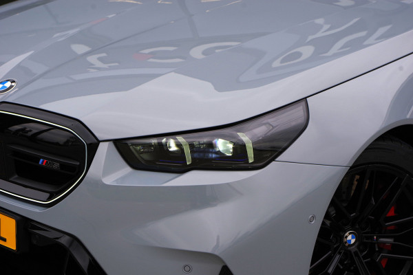 BMW 5 Serie Touring M5, M-Drivers Pack, Panoramadak, B&W Sound, Trekhaak, Carbon Int, Driv. Ass. Prof, Comfort Pack,