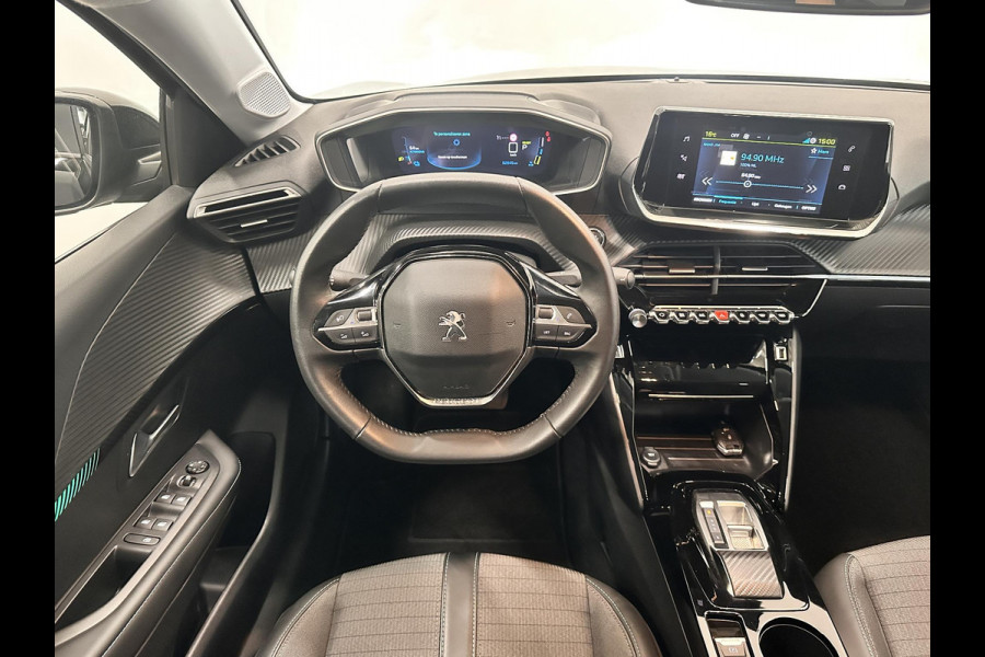 Peugeot e-208 EV Allure Pack 50 kWh 98% SOH Airco/ECC Carplay Navi Cruise Control PDC VA + Camera Full LED 16" LM Velgen