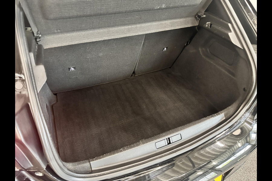 Peugeot e-208 EV Allure Pack 50 kWh 98% SOH Airco/ECC Carplay Navi Cruise Control PDC VA + Camera Full LED 16" LM Velgen