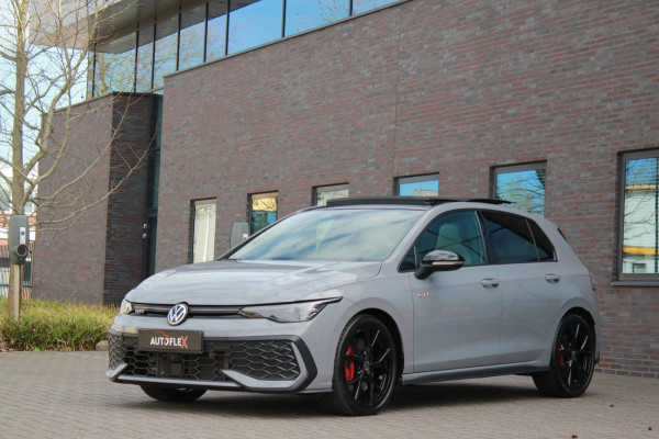 Volkswagen Golf 2.0 TSI GTI