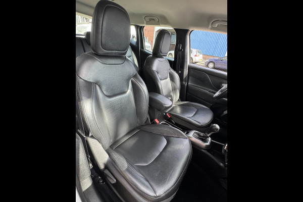 Jeep Renegade 1.4 MultiAir Limited - Automaat I Navigatie I Airco I Leer I Achteruitrij camera / PDC I Dealer onderhouden