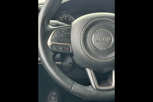Jeep Renegade 1.4 MultiAir Limited - Automaat I Navigatie I Airco I Leer I Achteruitrij camera / PDC I Dealer onderhouden