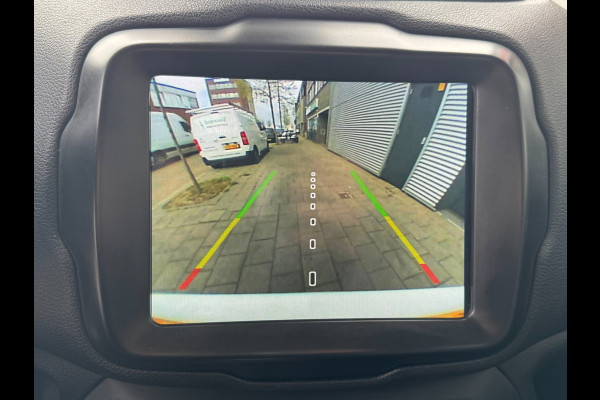 Jeep Renegade 1.4 MultiAir Limited - Automaat I Navigatie I Airco I Leer I Achteruitrij camera / PDC I Dealer onderhouden
