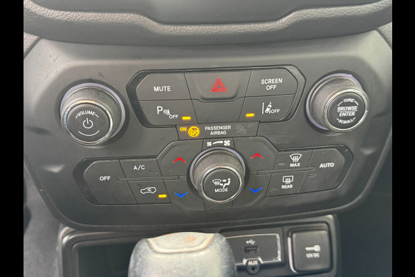 Jeep Renegade 1.4 MultiAir Limited - Automaat I Navigatie I Airco I Leer I Achteruitrij camera / PDC I Dealer onderhouden