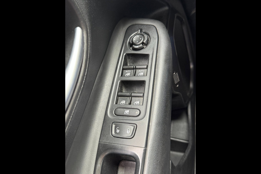 Jeep Renegade 1.4 MultiAir Limited - Automaat I Navigatie I Airco I Leer I Achteruitrij camera / PDC I Dealer onderhouden