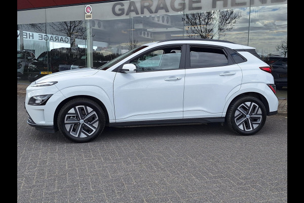 Hyundai Kona EV Fashion 64 kWh | SOH: nnb | 3 Fase | Warmtepomp | Blindspot | Navi | Camera |