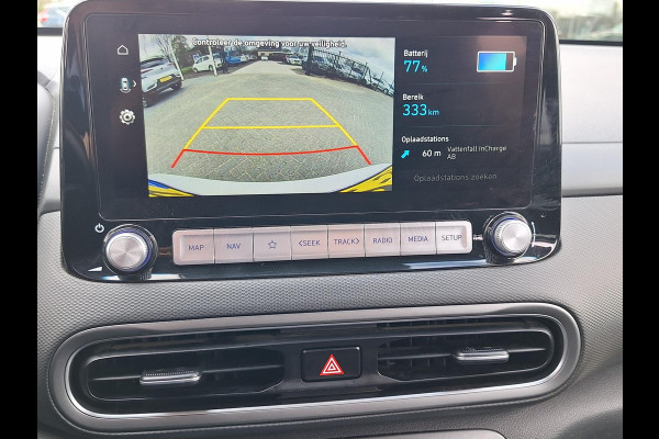 Hyundai Kona EV Fashion 64 kWh | SOH: nnb | 3 Fase | Warmtepomp | Blindspot | Navi | Camera |