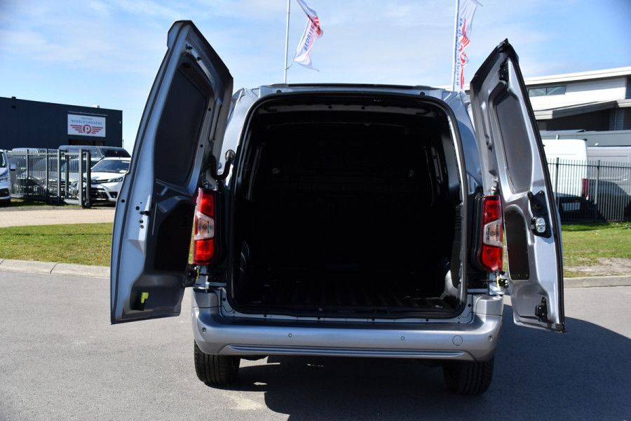 Opel Combo 1.5D L2H1 PB Edition Camera, Cruise, Carplay, Dodehoek, 130pk, Automaat, LED, Sensoren, Clima, Keyless, Uniek!