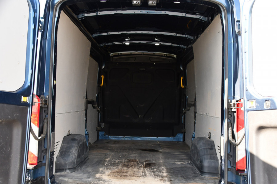 Ford Transit 350 2.0 TDCI L3H2 Limited PB Edition Camera, Cruise, Carplay, 2 x schuifdeur, 185pk, Automaat, Xenon, Multimedia, Trekhaak, Uniek!