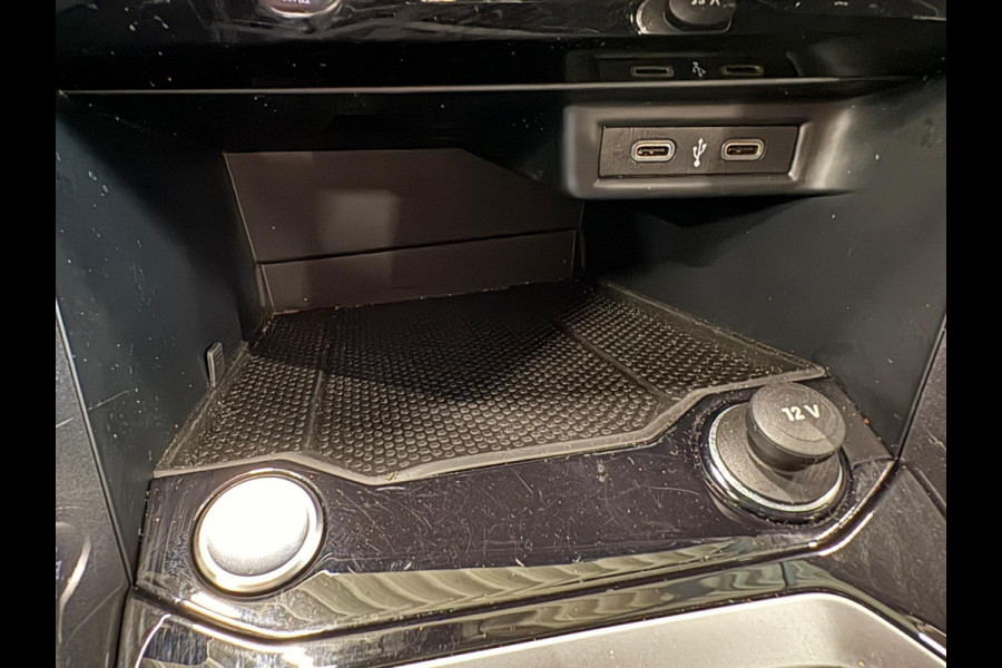 Volkswagen T-Roc 1.5 TSI DSG-7 Aut. Style Airco ECC Navi Carplay PDC VA+ Camera Adaptive Cruise Control Keyless Go Virtual Cockpit Pro