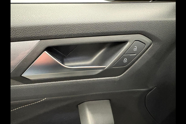 Volkswagen T-Roc 1.5 TSI DSG-7 Aut. Style Airco ECC Navi Carplay PDC VA+ Camera Adaptive Cruise Control Keyless Go Virtual Cockpit Pro