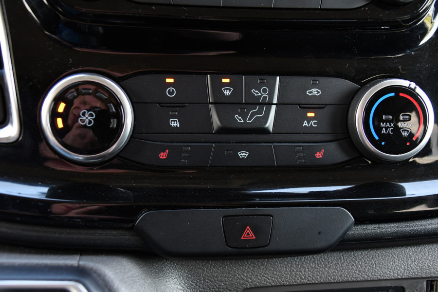 Ford Transit Custom 300 2.0 TDCI L2H1 Limited DC PB Edition Camera, Cruise, Carplay, 170pk, 2 x Schuifdeur, LED, Automaat, Stoelverwarming, Sensoren, Uniek!