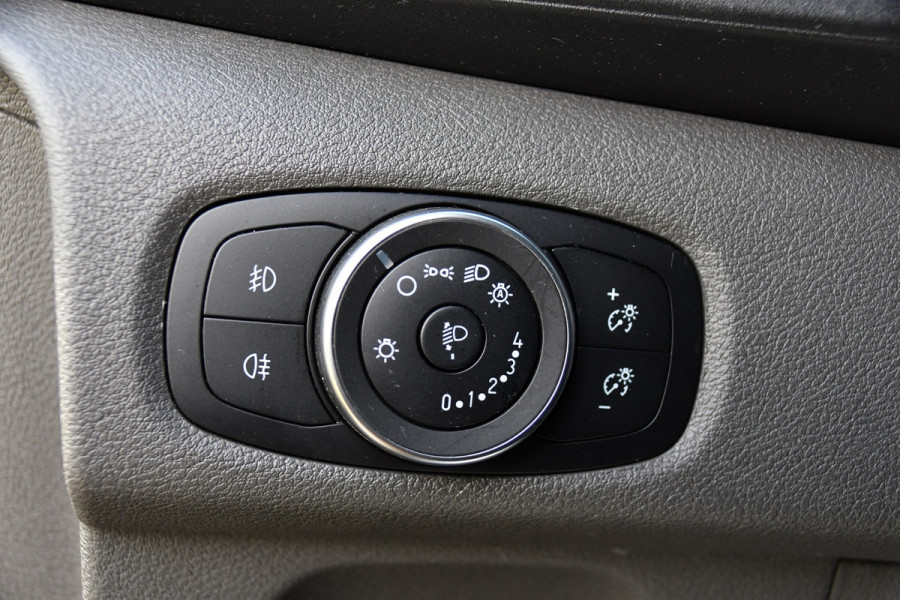 Ford Transit Custom 300 2.0 TDCI L2H1 Limited DC PB Edition Camera, Cruise, Carplay, 170pk, 2 x Schuifdeur, LED, Automaat, Stoelverwarming, Sensoren, Uniek!