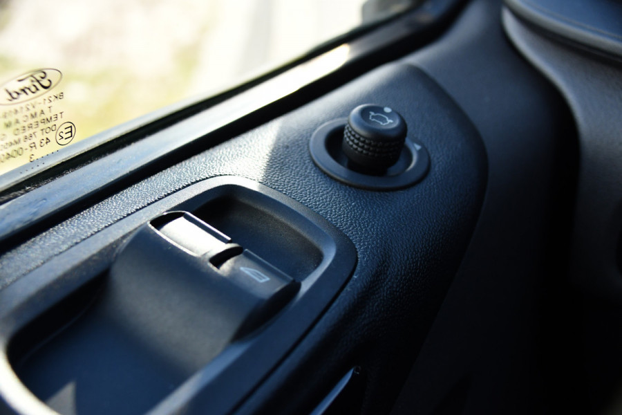 Ford Transit Custom 300 2.0 TDCI L2H1 Limited DC PB Edition Camera, Cruise, Carplay, 170pk, 2 x Schuifdeur, LED, Automaat, Stoelverwarming, Sensoren, Uniek!