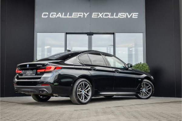 BMW 5 Serie 530e - M Sport | Panorama | Stoelkoeling | ACC