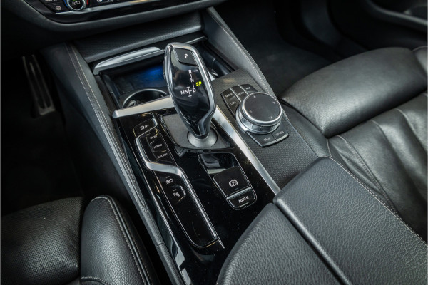 BMW 5 Serie 530e - M Sport | Panorama | Stoelkoeling | ACC