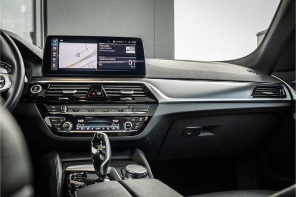 BMW 5 Serie 530e - M Sport | Panorama | Stoelkoeling | ACC