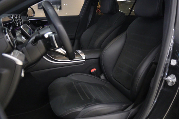 Mercedes-Benz C-Klasse 300 E AMG Line / PANO/CARPLAY/SFEERV/STOELV/BOMVOL