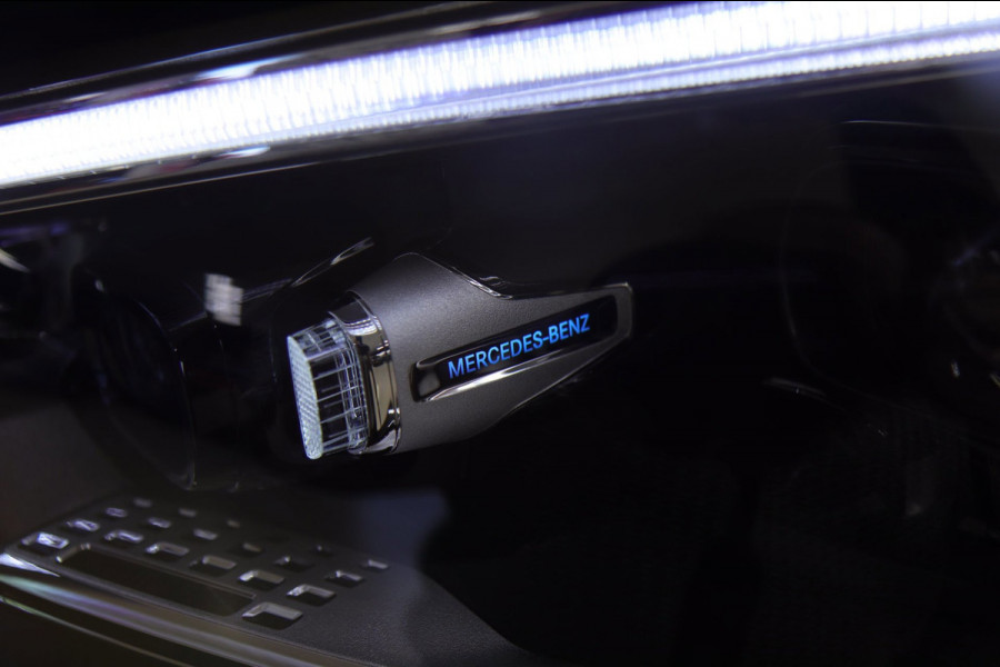 Mercedes-Benz C-Klasse 300 E AMG Line / PANO/CARPLAY/SFEERV/STOELV/BOMVOL