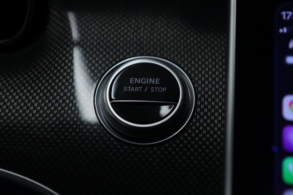 Mercedes-Benz C-Klasse 300 E AMG Line / PANO/CARPLAY/SFEERV/STOELV/BOMVOL