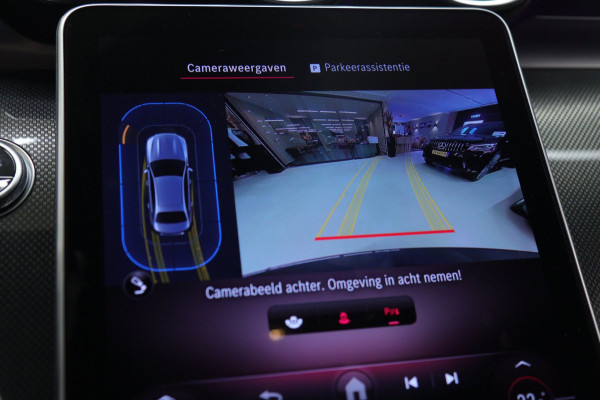 Mercedes-Benz C-Klasse 300 E AMG Line / PANO/CARPLAY/SFEERV/STOELV/BOMVOL