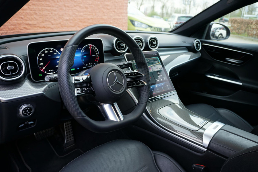 Mercedes-Benz C-Klasse Estate 300 e AMG Line ORIG. NEDERLANDS + AMG / PANORAMA / TREKHAAK / LEDER