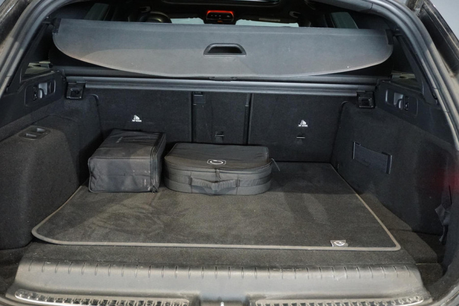 Mercedes-Benz C-Klasse Estate 300 e AMG Line ORIG. NEDERLANDS + AMG / PANORAMA / TREKHAAK / LEDER