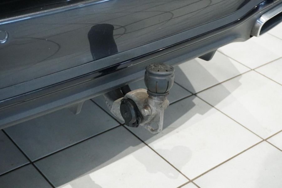 Mercedes-Benz C-Klasse Estate 300 e AMG Line ORIG. NEDERLANDS + AMG / PANORAMA / TREKHAAK / LEDER