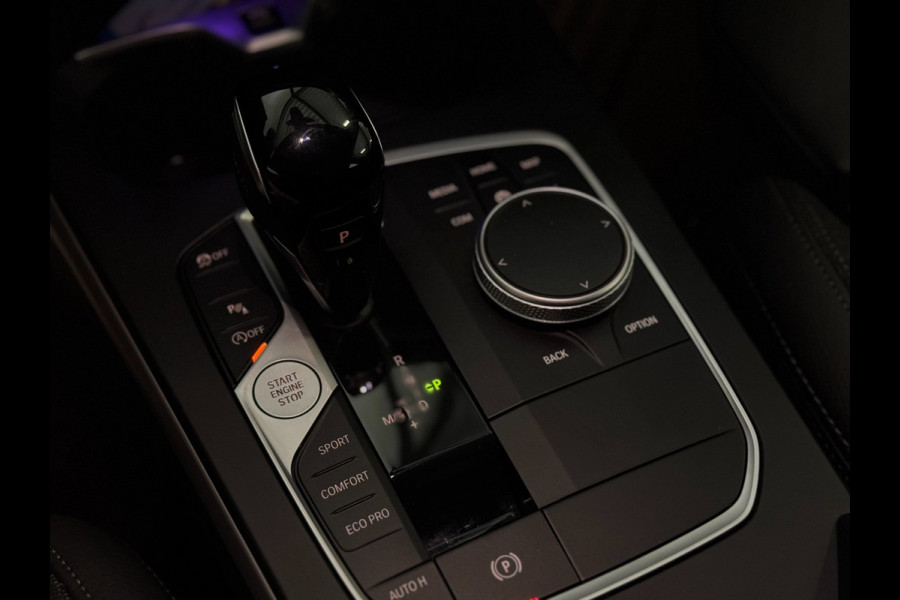 BMW 1-serie 120i | CAMERA | LED | STOELVERW. | 2024