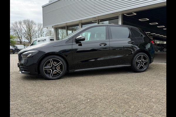 Mercedes-Benz B-Klasse 250 e Business Solution AMG Limited | Navigatie | Cruise control | Sfeerverlichting | zwarte hemelbekleding