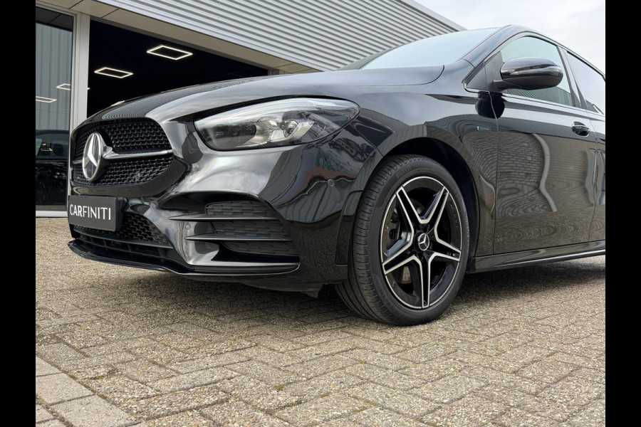 Mercedes-Benz B-Klasse 250 e Business Solution AMG Limited | Navigatie | Cruise control | Sfeerverlichting | zwarte hemelbekleding