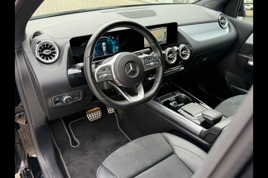 Mercedes-Benz B-Klasse 250 e Business Solution AMG Limited | Navigatie | Cruise control | Sfeerverlichting | zwarte hemelbekleding
