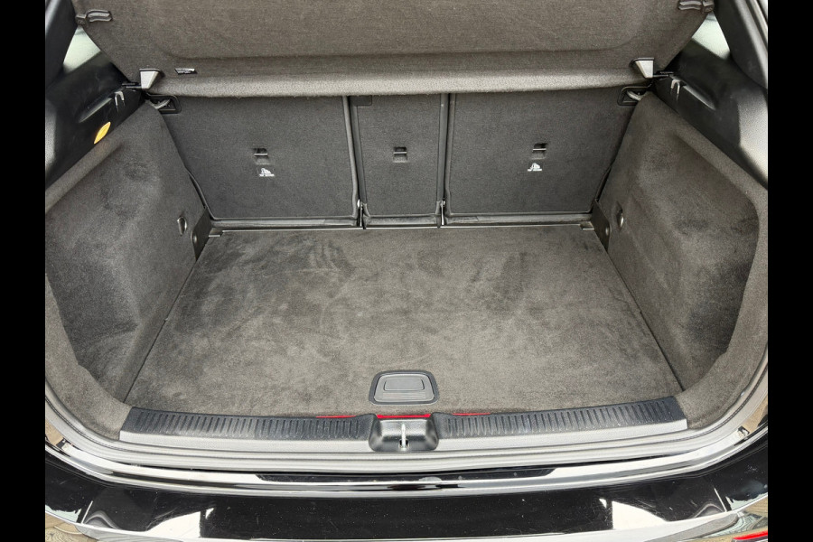 Mercedes-Benz B-Klasse 250 e Business Solution AMG Limited | Navigatie | Cruise control | Sfeerverlichting | zwarte hemelbekleding