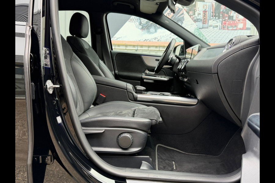 Mercedes-Benz B-Klasse 250 e Business Solution AMG Limited | Navigatie | Cruise control | Sfeerverlichting | zwarte hemelbekleding