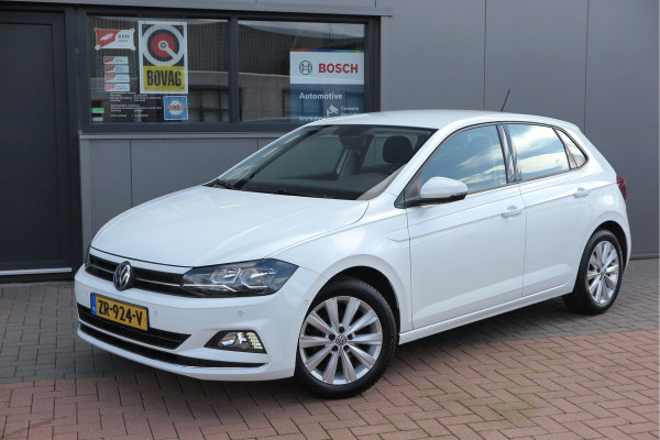 Volkswagen Polo 1.0 TSI 95 pk Highline , Adaptive Cruise , Parkeersensoren V+A , Parkassist, NAP, Navigatie, DAB+ , Stuurwiel multifunctioneel, 16"lichtmetalen velgen, Carplay, Actieve demping , Sportstoelen, etc.etc