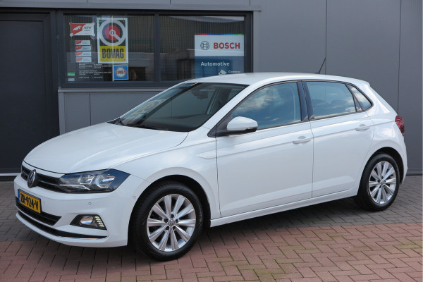 Volkswagen Polo 1.0 TSI 95 pk Highline , Adaptive Cruise , Parkeersensoren V+A , Parkassist, NAP, Navigatie, DAB+ , Stuurwiel multifunctioneel, 16"lichtmetalen velgen, Carplay, Actieve demping , Sportstoelen, etc.etc