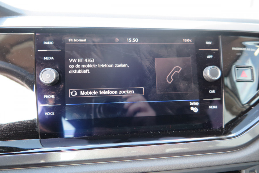 Volkswagen Polo 1.0 TSI 95 pk Highline , Adaptive Cruise , Parkeersensoren V+A , Parkassist, NAP, Navigatie, DAB+ , Stuurwiel multifunctioneel, 16"lichtmetalen velgen, Carplay, Actieve demping , Sportstoelen, etc.etc