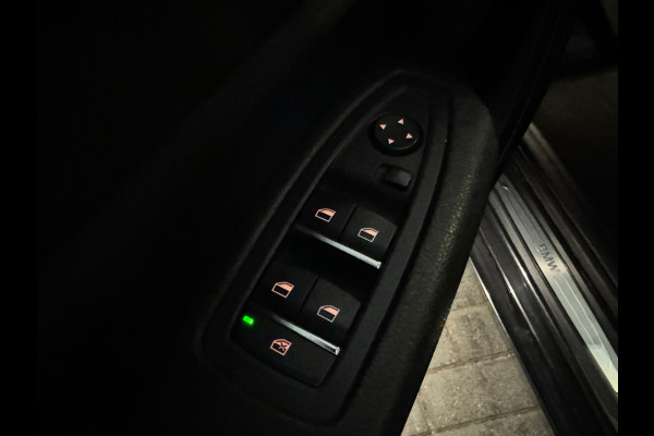 BMW 1-serie 118i Corporate Executive Black Pack|Ambiance|NAP