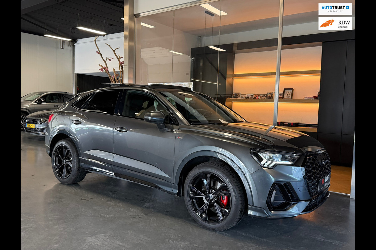 Audi Q3 Sportback 35 TFSI S line Panorama RS-seats 06-2025