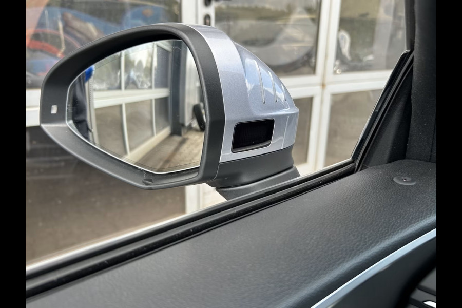 Audi A5 Cabriolet 40 Tfsi S-Tronic (150kW/204pk) ** MATRIX, LEDER, VIRTUAL, NEKVERW, 18-inch LMV, ADAPT. CRUISE ** 1e EIG - € 26.800,= onder NP ** ** INFORMEER OOK NAAR ONZE AANTREKKELIJKE FINANCIAL-LEASE TARIEVEN **